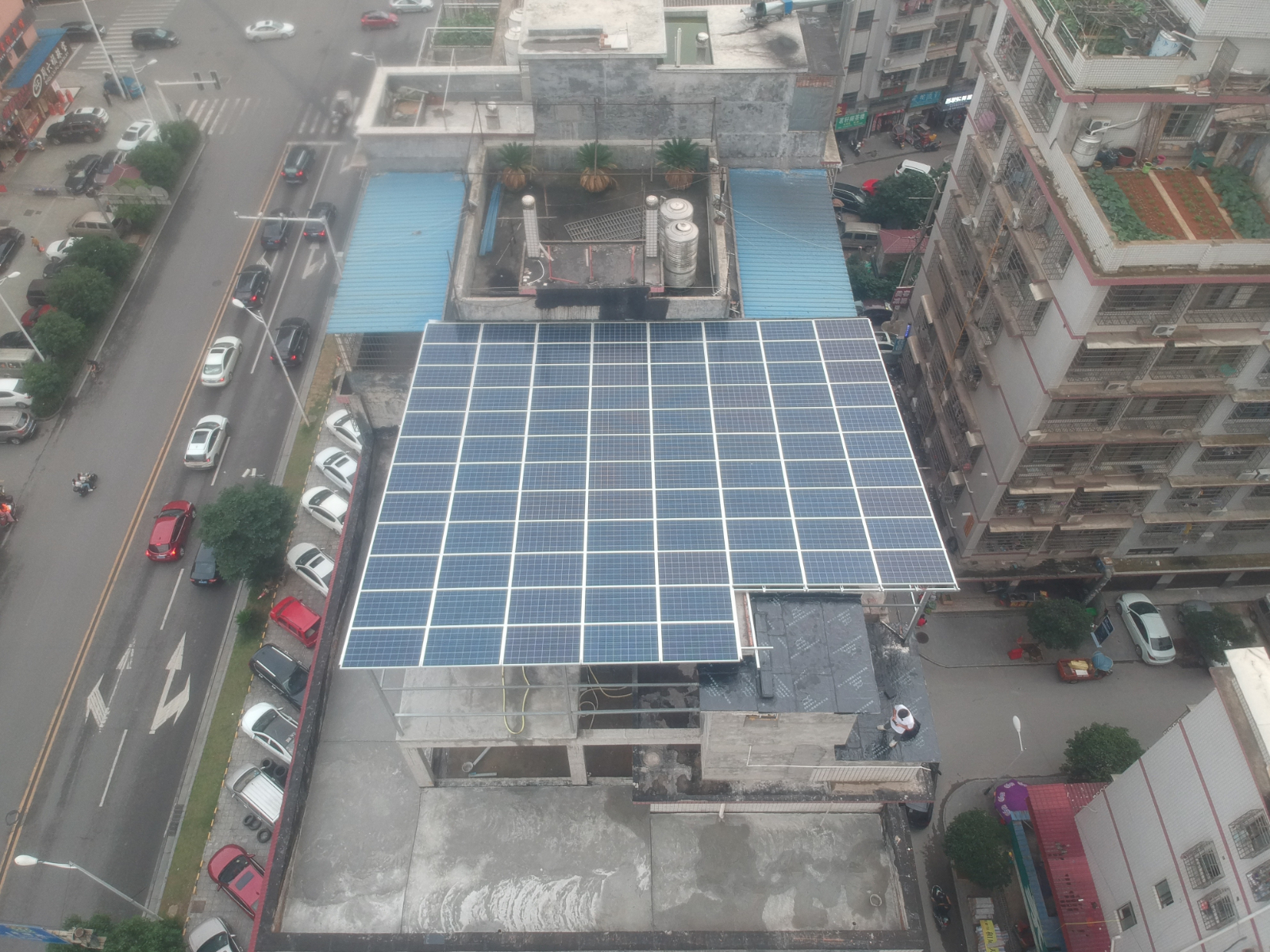 什么叫与建筑结合的分布式光伏发电系统？